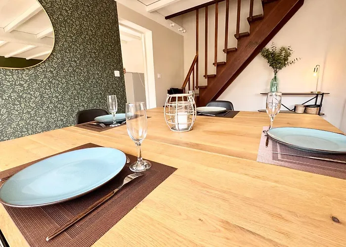 Le Repaire - Cozy 2 Bedroom House