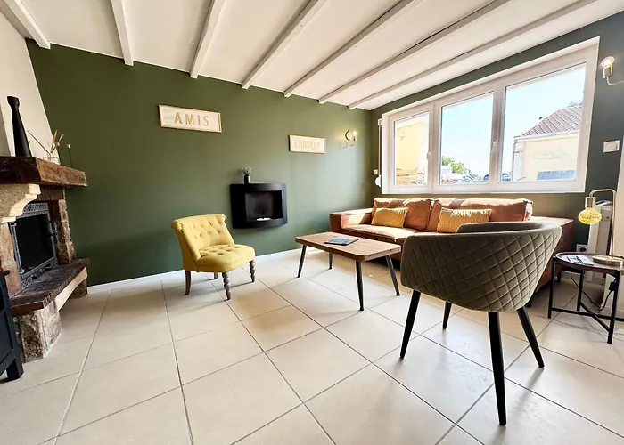 Le Repaire - Cozy 2 Bedroom House Holiday home *