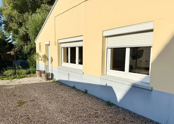 Le Repaire - Cozy 2 Bedroom House